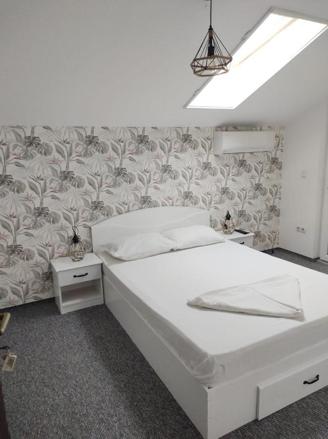 Casa Jolie Hotell Constanţa Exteriör bild